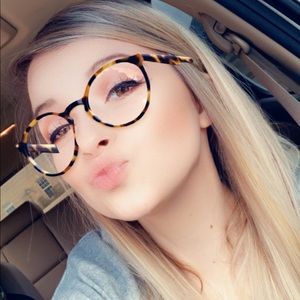 Meet your Posher, Gabrielle